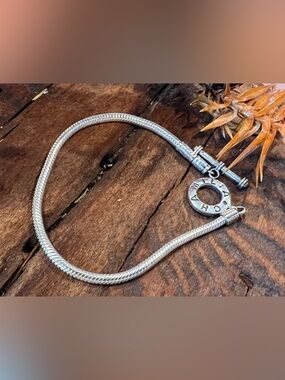 Chamilia Signature Toggle Bracelet Sterling Silver Snake Chain Sz 8” Tbar